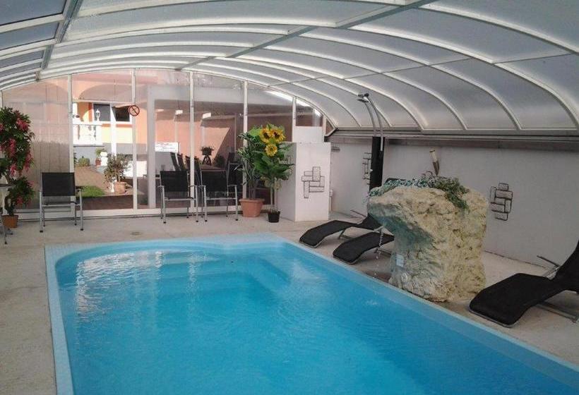 住宿加早餐  Arkadenhaus Steiner