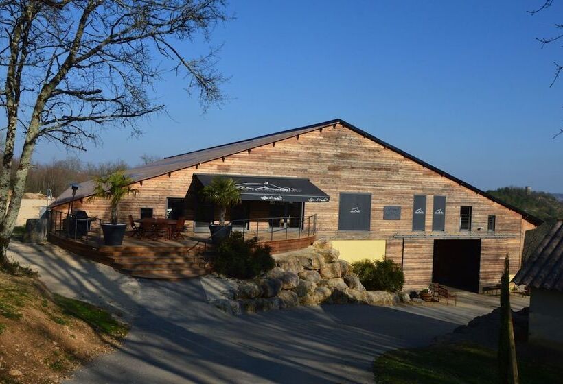 Bed and Breakfast Cabane Loges De Carlat