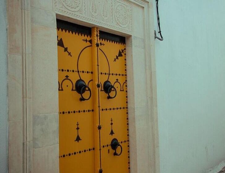 تختخواب و صبحانه Dar Antonia