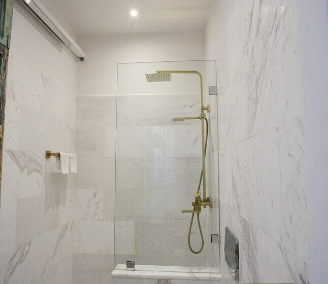 تختخواب و صبحانه Dar Antonia