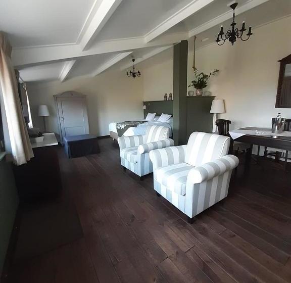 Bed and Breakfast De Turfstaeker