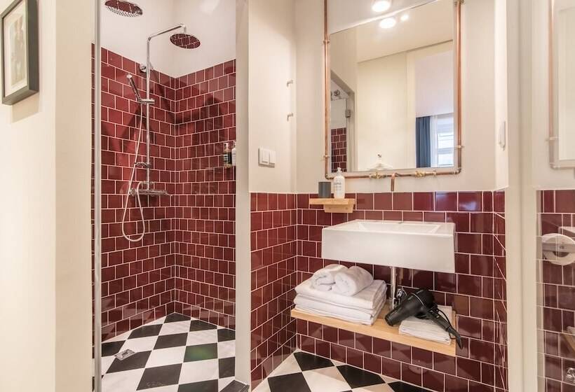 تختخواب و صبحانه Esqina Urban Lodge