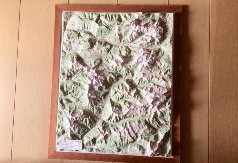 تختخواب و صبحانه Garnì Serena