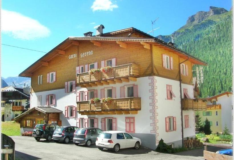 تختخواب و صبحانه Garnì Serena