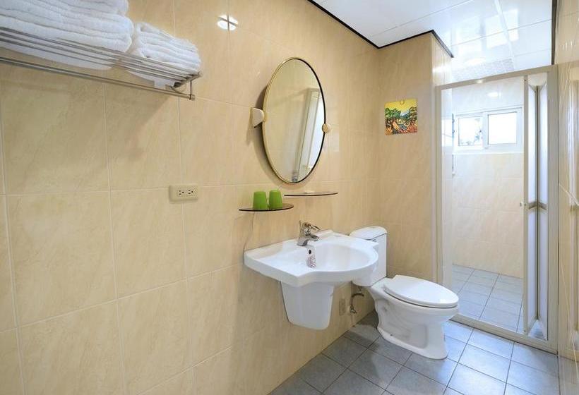 تختخواب و صبحانه Love Fun House