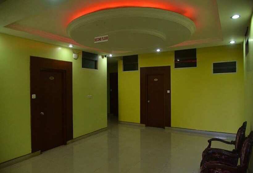 민박 Megha Residency