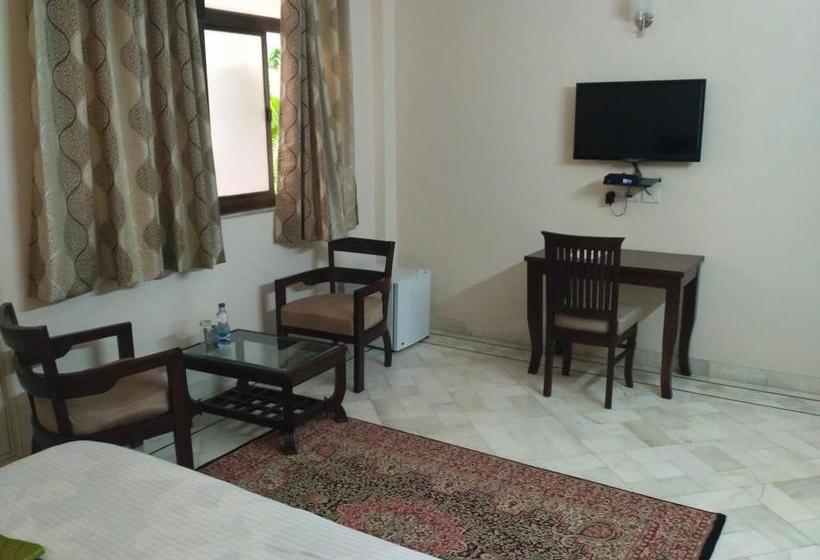 مبيت وإفطار Namaste Bnb & Service Apartments