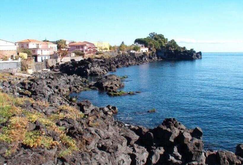 住宿加早餐  Room In Bb   Bb Sciddicu Rooms, Lg