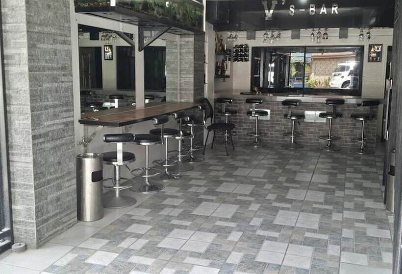 Ervoruto Hostel Makati