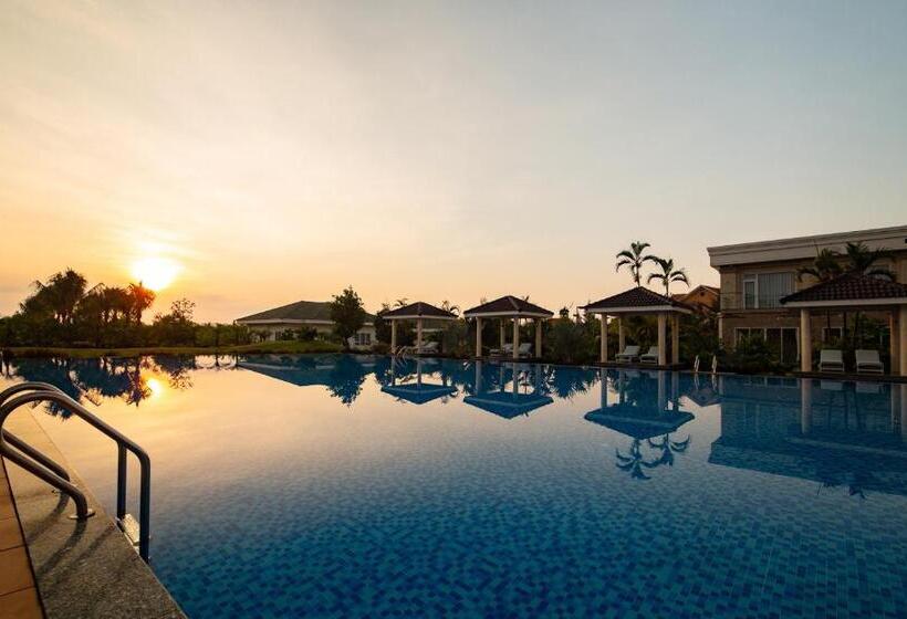 Gold Coast Hotel Resort & Spa