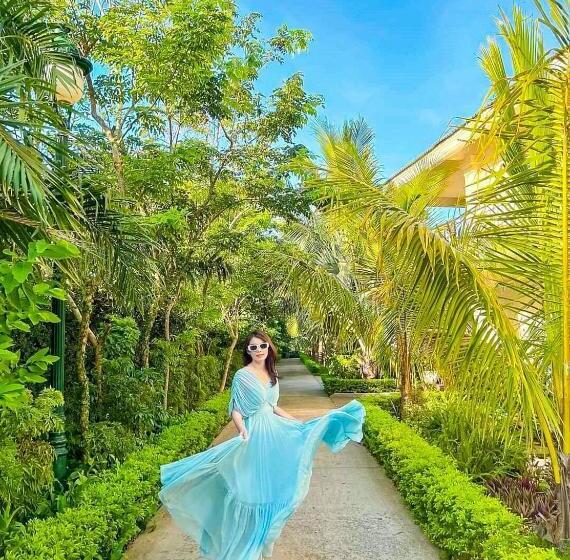 Gold Coast Hotel Resort & Spa