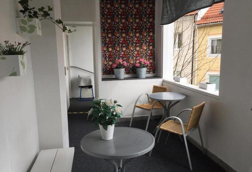 Höjdens Lågprishotell