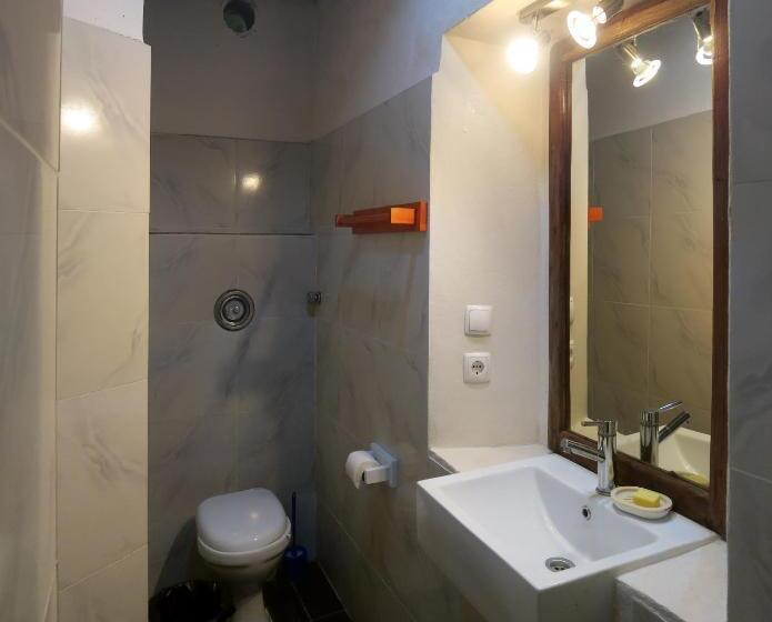 فندق Cafe Central