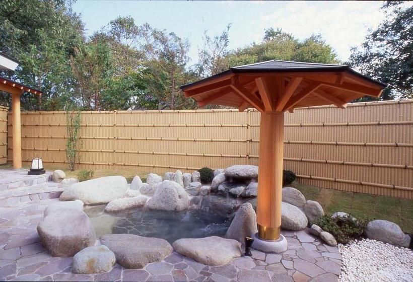 בית מלון כפרי Canari