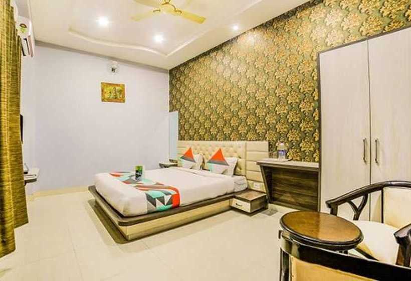 Fabhotel Golden Village