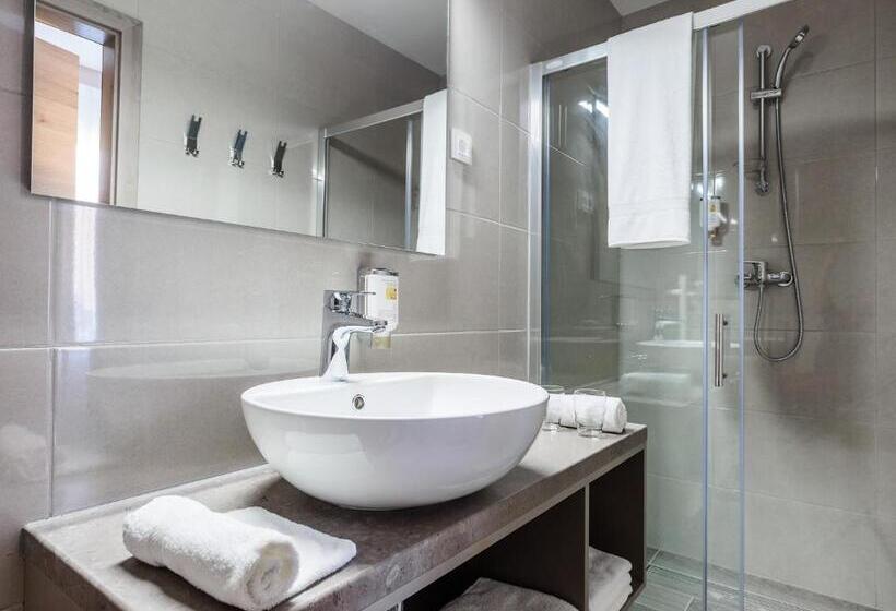 هتل Center Novo Mesto