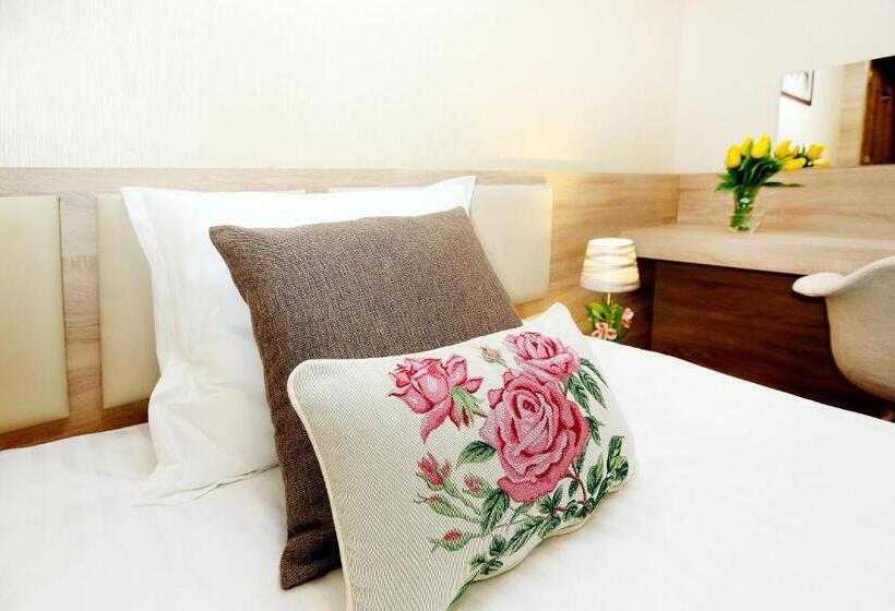 בית מלון כפרי Coop  Sofia