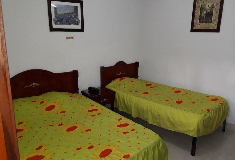 Hotel Davinci Calarca