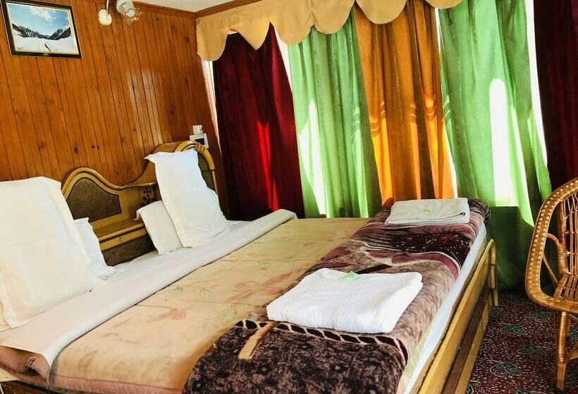 فندق Glacier Heights