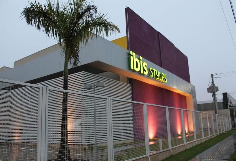 Отель Ibis Styles Ponta Pora