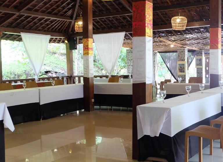 בית מלון כפרי Kali Catur Resort