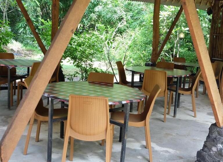 בית מלון כפרי Kali Catur Resort