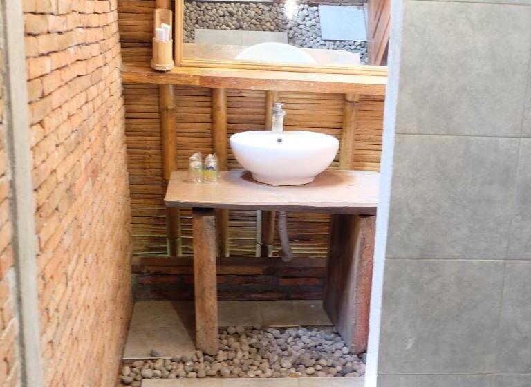 בית מלון כפרי Kali Catur Resort