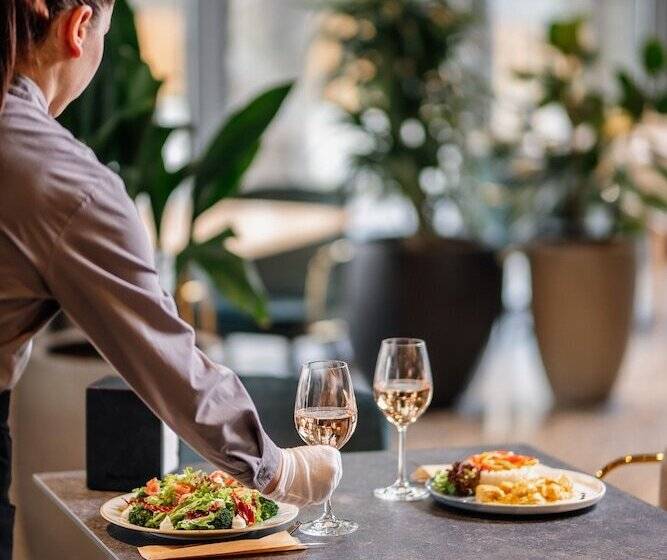 Messier 53 Hotel Yerevan