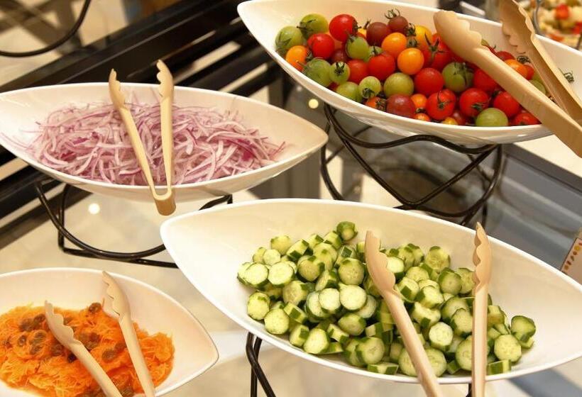 酒店 Monterey Himeji