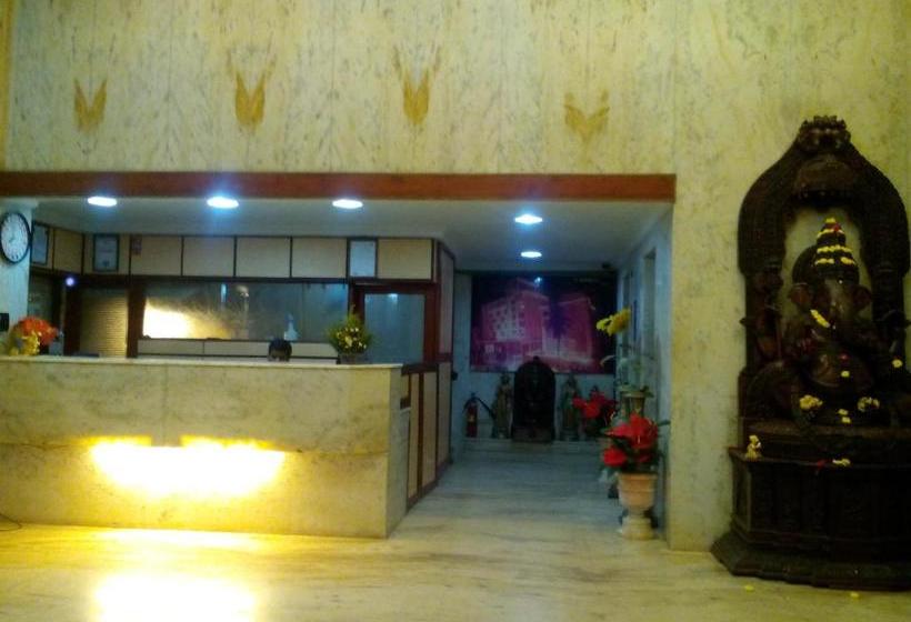 בית מלון כפרי Navaratna Palace