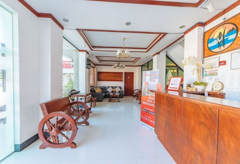 ホテル Reddoorz Premium Near Museo De Baler