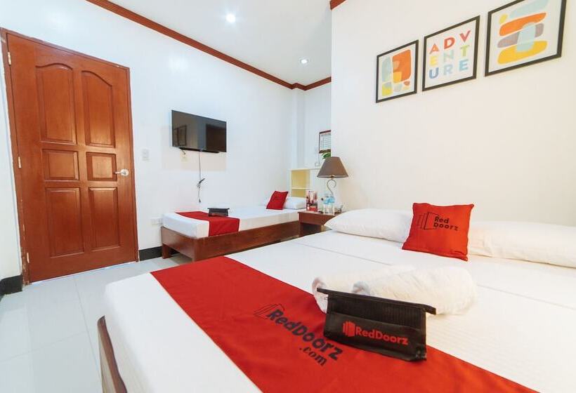 ホテル Reddoorz Premium Near Museo De Baler