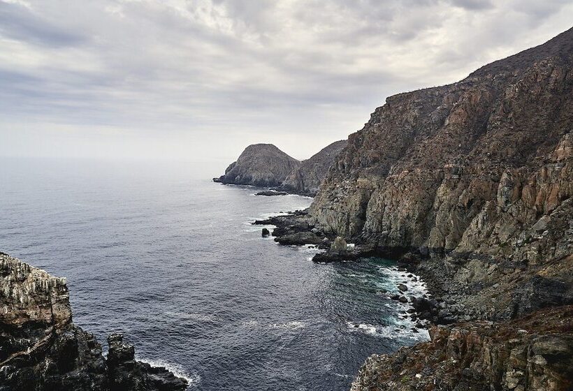 هتل San Cristobal Adults 15+