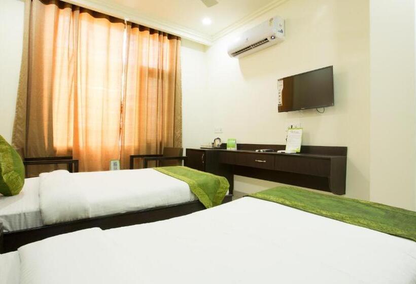 ホテル Treebo Dee Intercontinental Amritsar