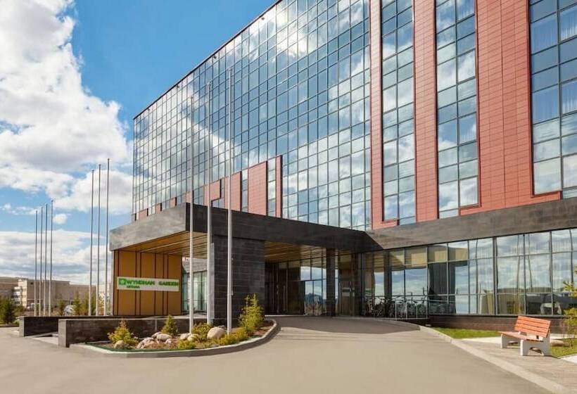 Hotel Wyndham Garden Astana