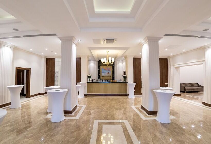 Hotel Wyndham Garden Astana