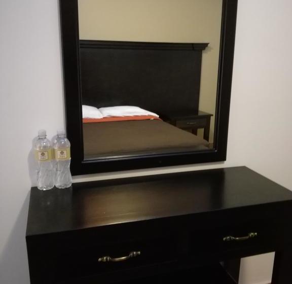 酒店 Y Plaza Jalpan