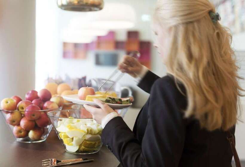 Motel L Stockholm älvsjö