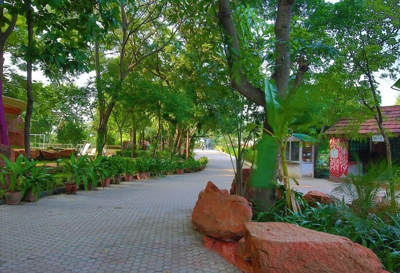 Motel The Village Resort