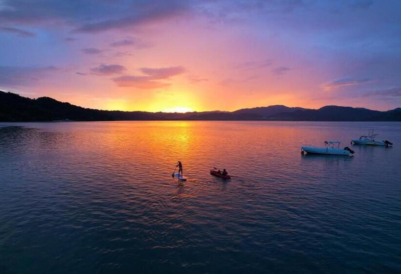 استراحتگاه Isla Chiquita Glamping