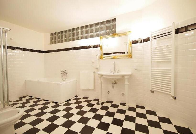 منتجع Le Scuderie Di Villa Ravenna