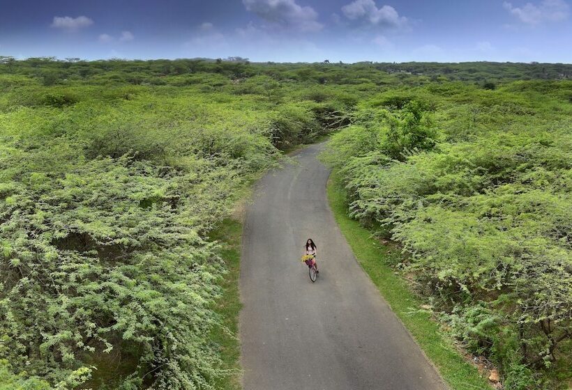 منتجع The Lalit Mangar