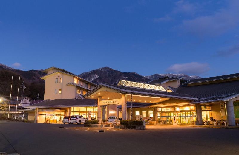 Рёкан Hanasarasa