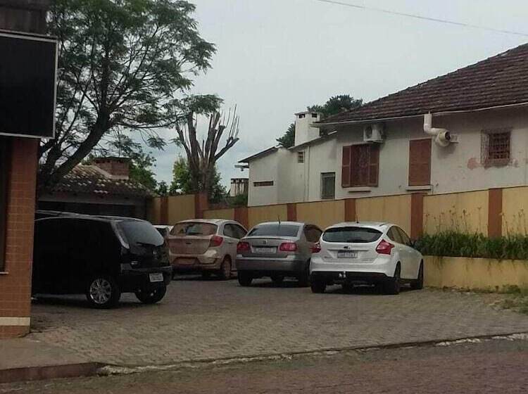 Santa Clara Hotel E Restaurante