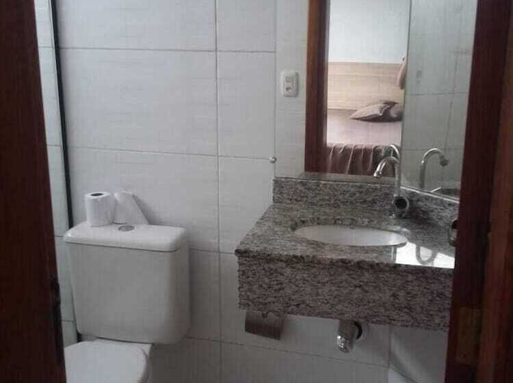 Santa Clara Hotel E Restaurante