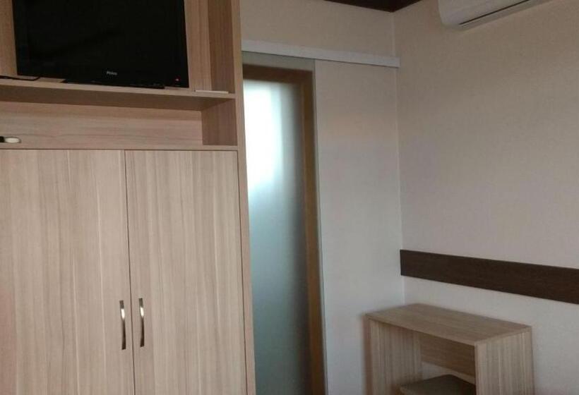 Santa Clara Hotel E Restaurante