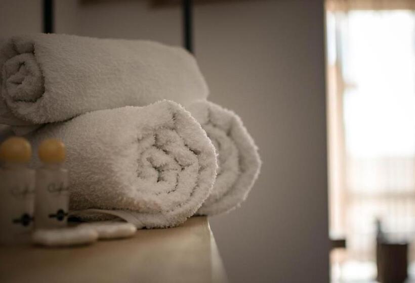 هتل The Mint Villa   Saint Vlas
