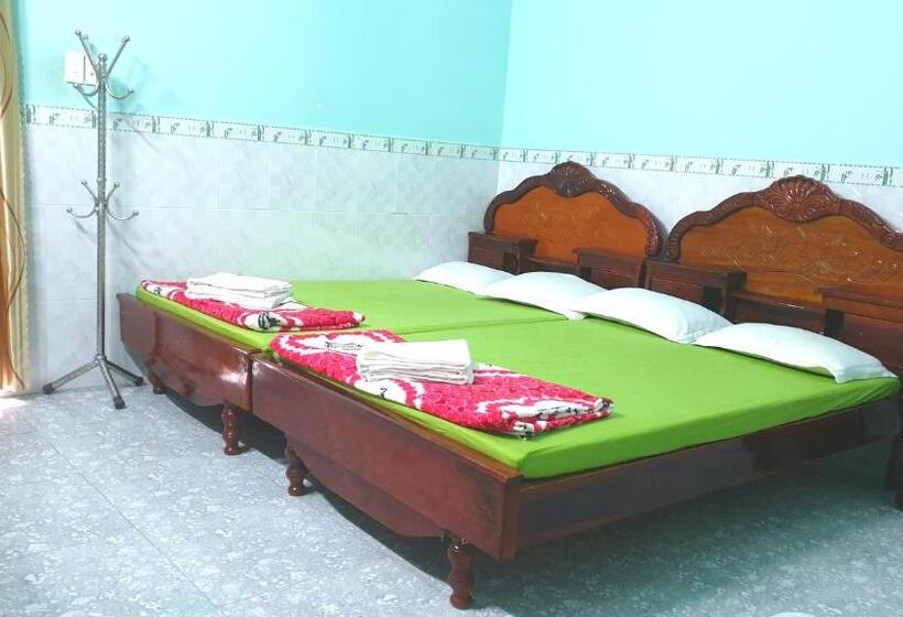 Thuy Hang Motel