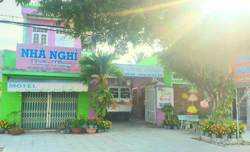 Thuy Hang Motel
