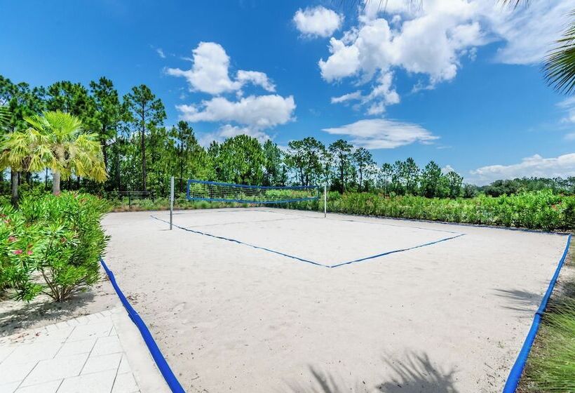 1043 Plantation Lane